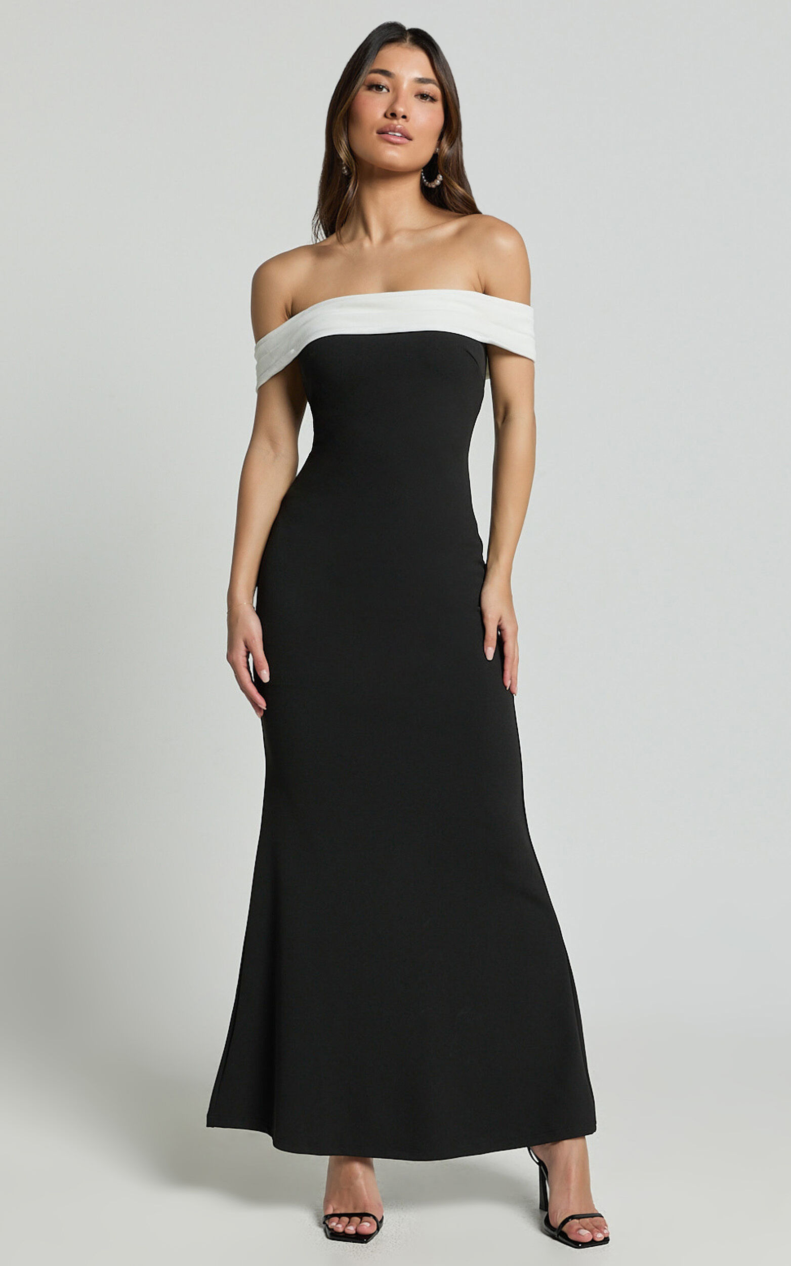 Jelly Maxi Dress - Off the Shoulder Fit and Flare Dress in Black - XS, BLK1