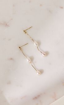 Adriana Earrings - Dainty Drop Pearl Earrings in Pearl/Gold