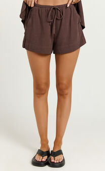 Olivia Shorts - Drawstring Relaxed Linen Shorts in Chocolate