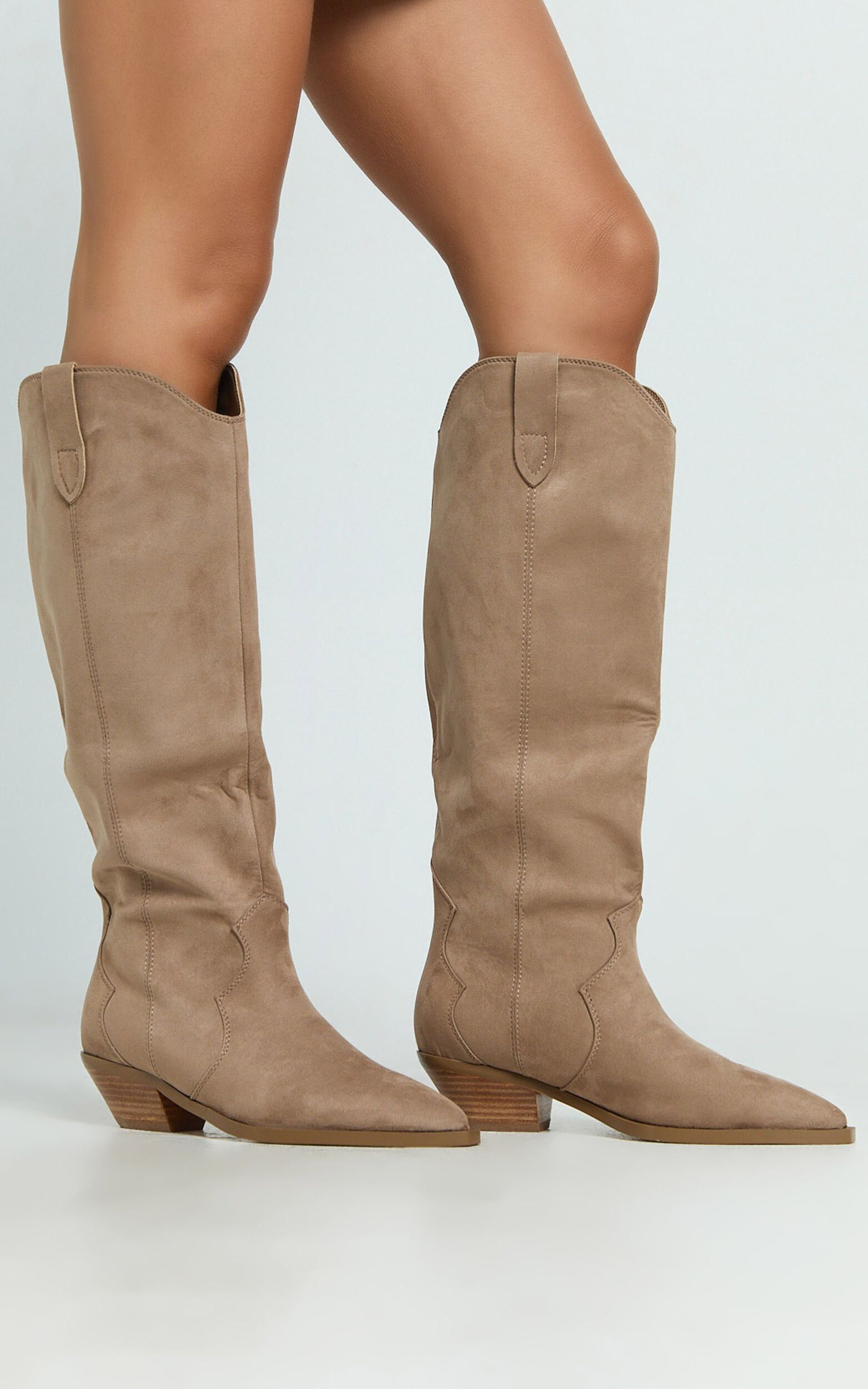Billini - Helix Boots in Fawn Suede - 05, BRN1