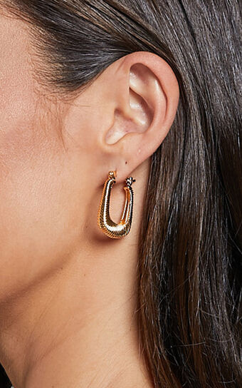 Hannah Earrings - Square Hoop Earrings in Gold