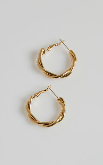 Kikah Earrings in Gold