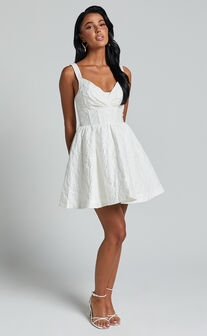 Cate Mini Dress - Sweetheart Pleated Bust Jacquard Mini Dress in White
