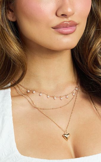 Felicity Necklace - Layered Heart Pendant Necklace in Gold
