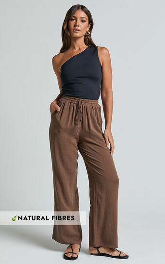 Kala Pants - Mid Waisted Relaxed Elastic Waist Pants in White