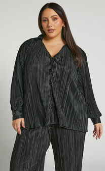 Beca Shirt - Plisse Button Up Shirt in Black