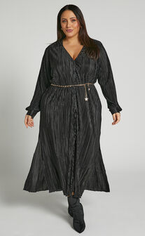 Donelli Midi Dress - Plisse Oversized Collared Shirt Dress in Black