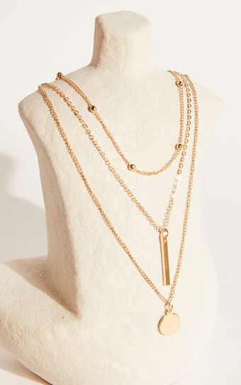 The Guest List necklace in Gold