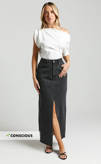 Kira Midi Skirt - Front Split Denim Skirt in Washed Black