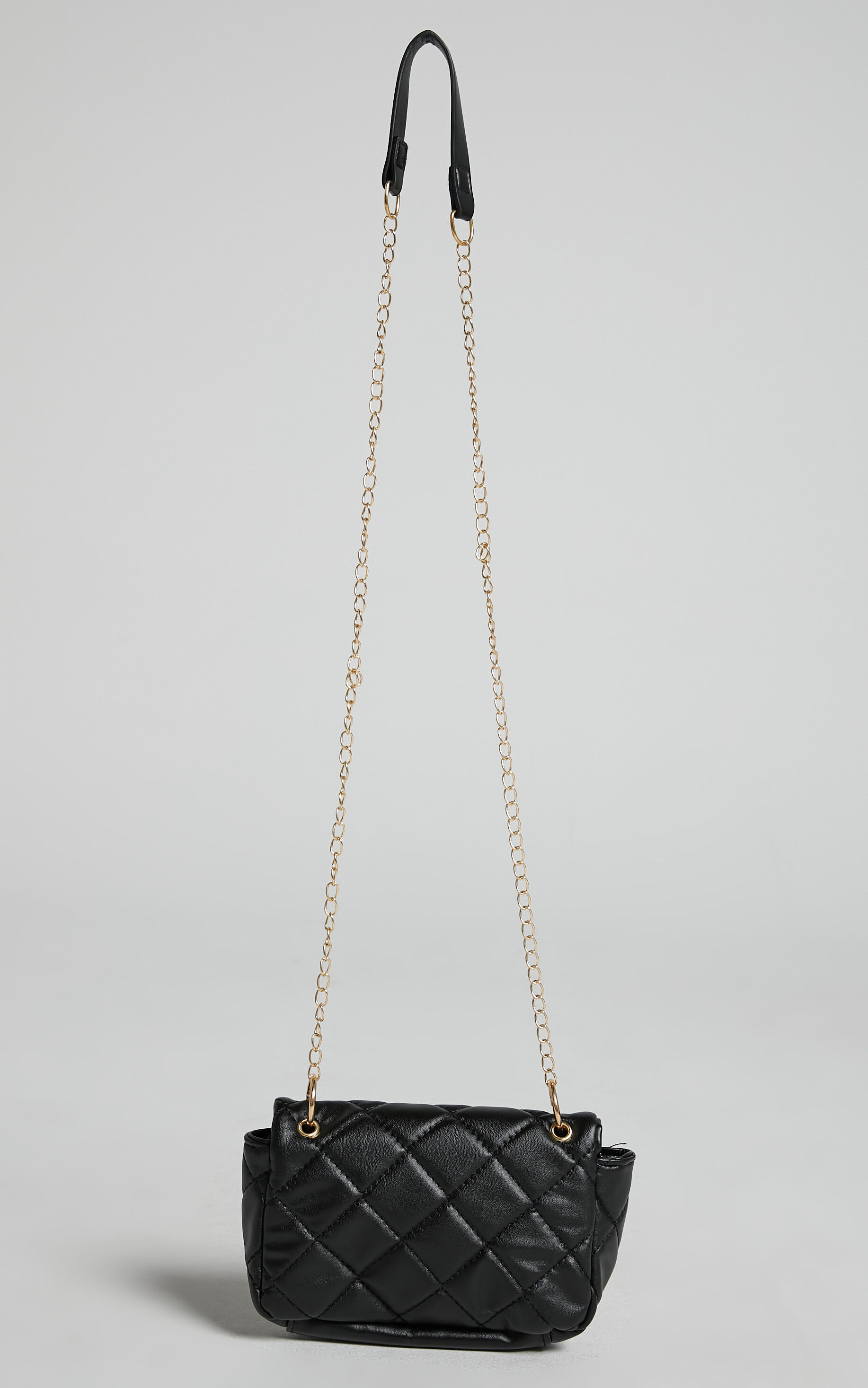 Black quilted purse store with chain strap