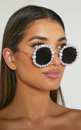 Marni Round Pearl Sunglasses in White Pearl