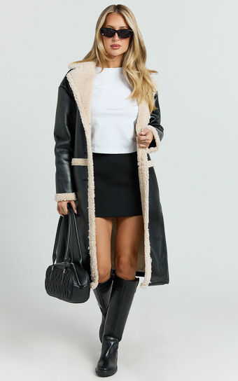Jan Coat - Longline Faux Shearling Aviator Coat in Black