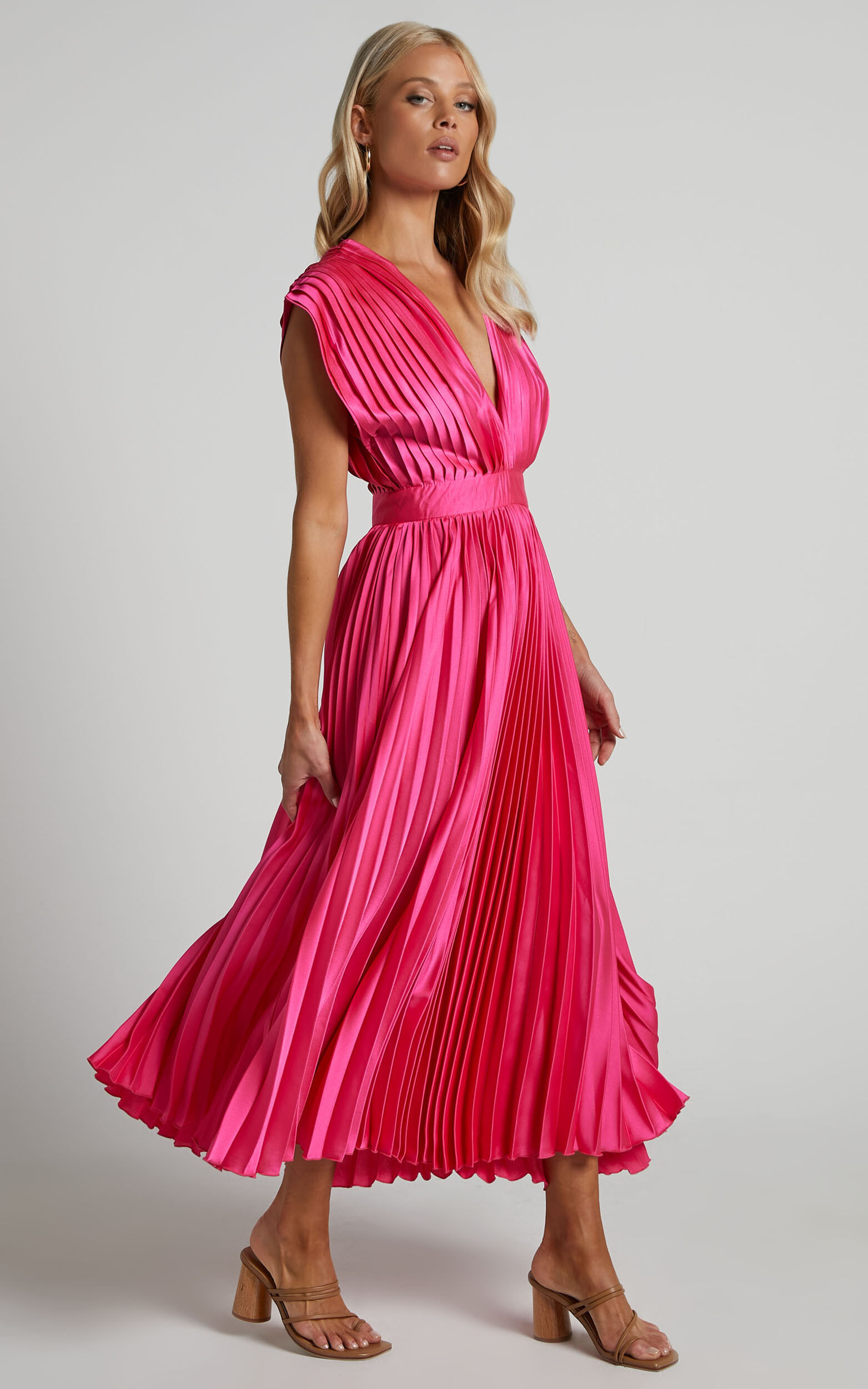 Della Midi Dress - Plunge Neck Short Sleeve Pleated Dress in Hot