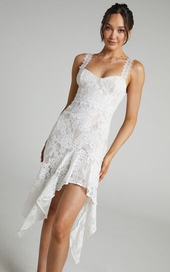 Leurah Sweetheart Aysmmetric Midi Dress in White Lace