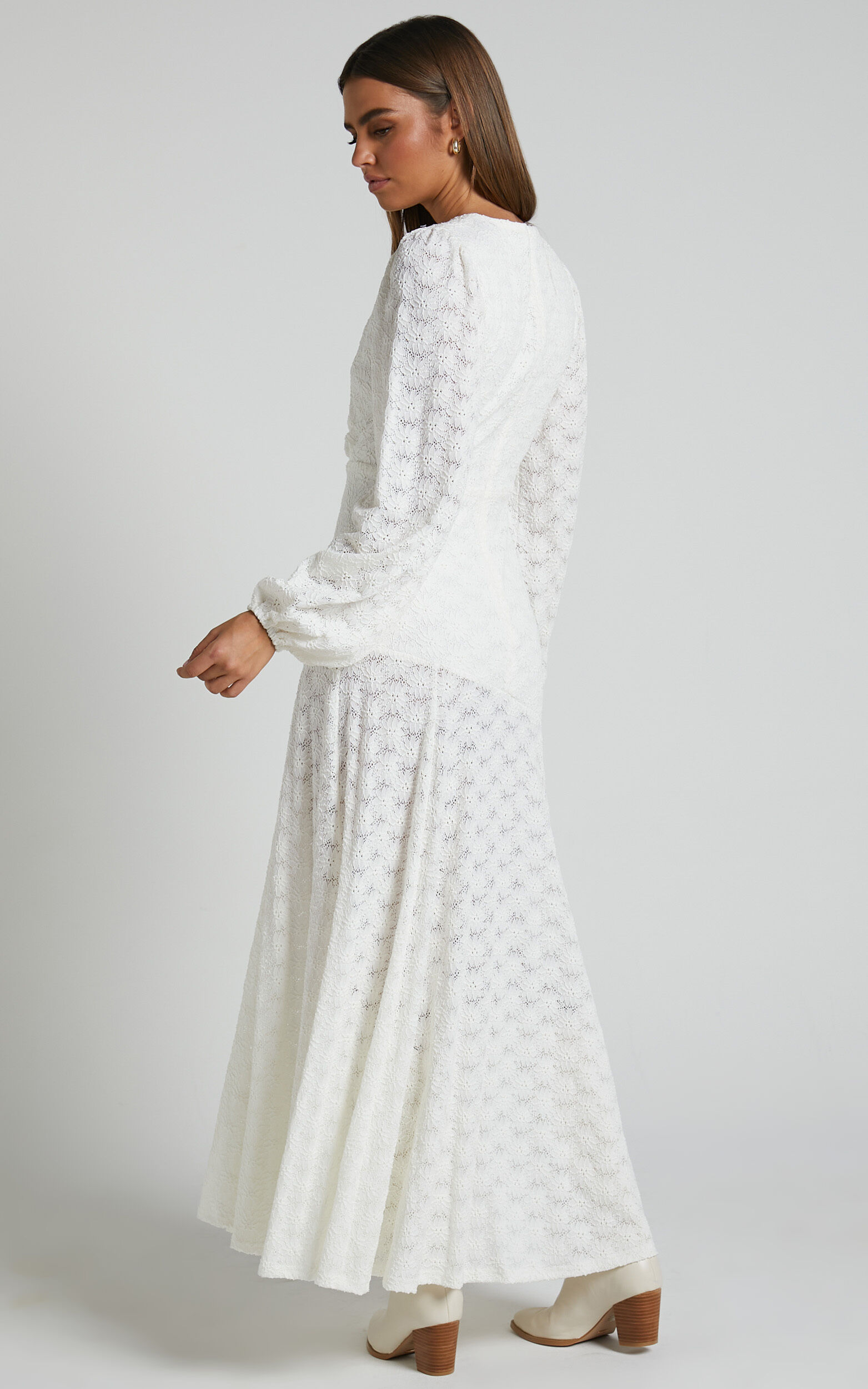 White embroidered dress long sleeve best sale