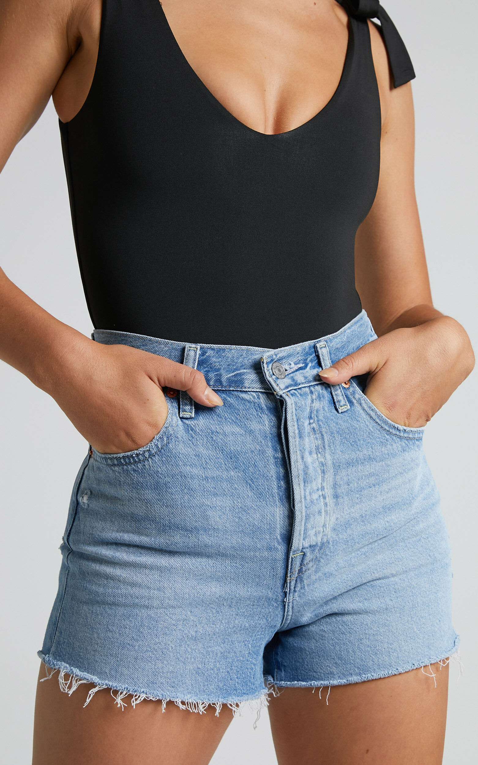 Levi s Ribcage Denim Shorts in Bernal Frost