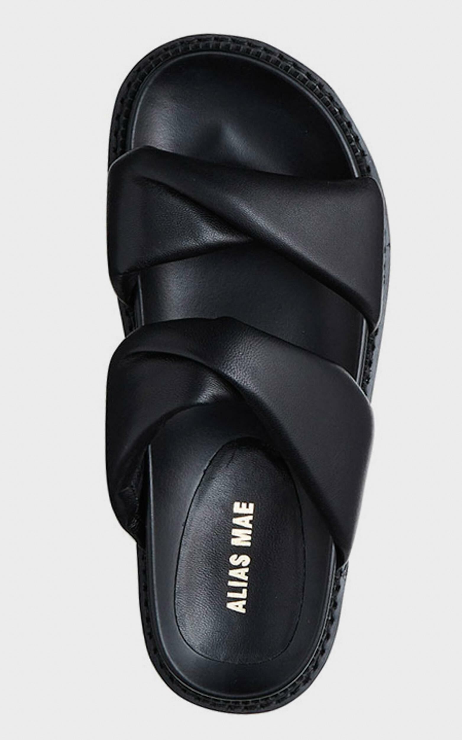 Paris slide online alias mae