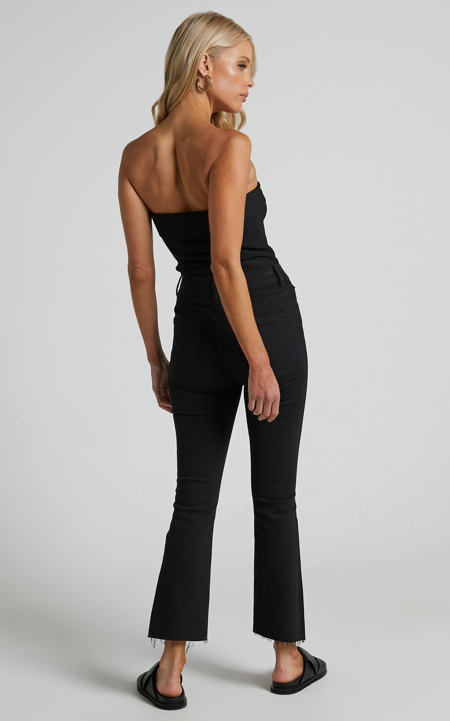 Elizena Jeans - Mid Rise Step Hem Cropped Denim Jeans in Black | Showpo USA