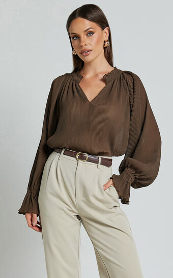 Kerray Top - V Neck Long Sleeve Pleated Top in Mocha