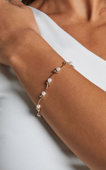Mihye Bracelet in Gold & Pearl