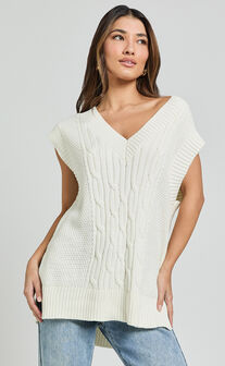 Cadha Vest - Knit Sweater Vest in Cream