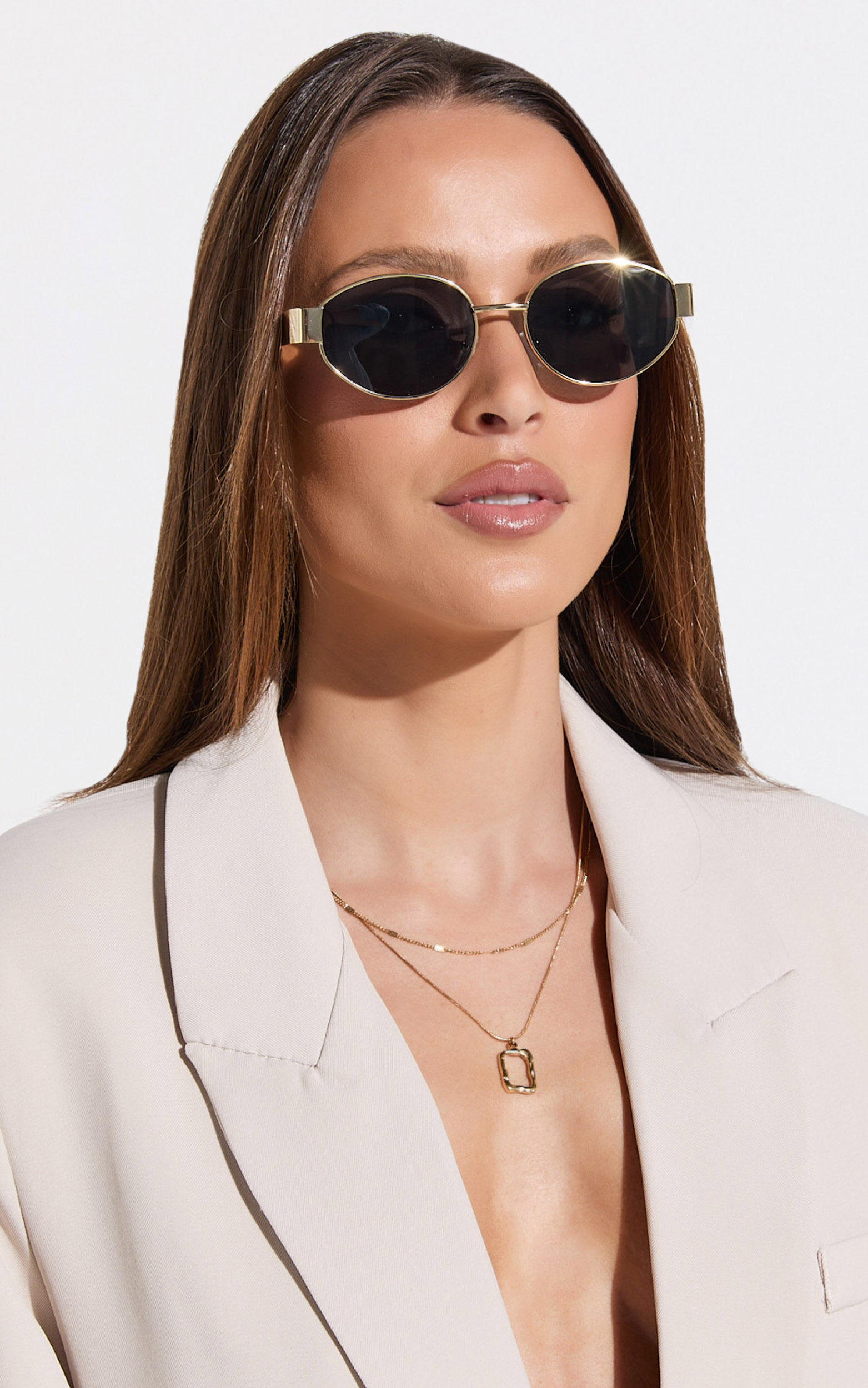 Marcia Sunglasses Oval Shape Sunglasses in Gold