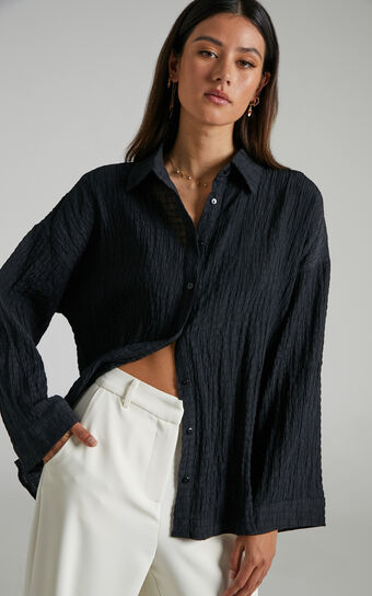 Lawson Shirt - Relaxed Wide Sleeve Shirt in Black
