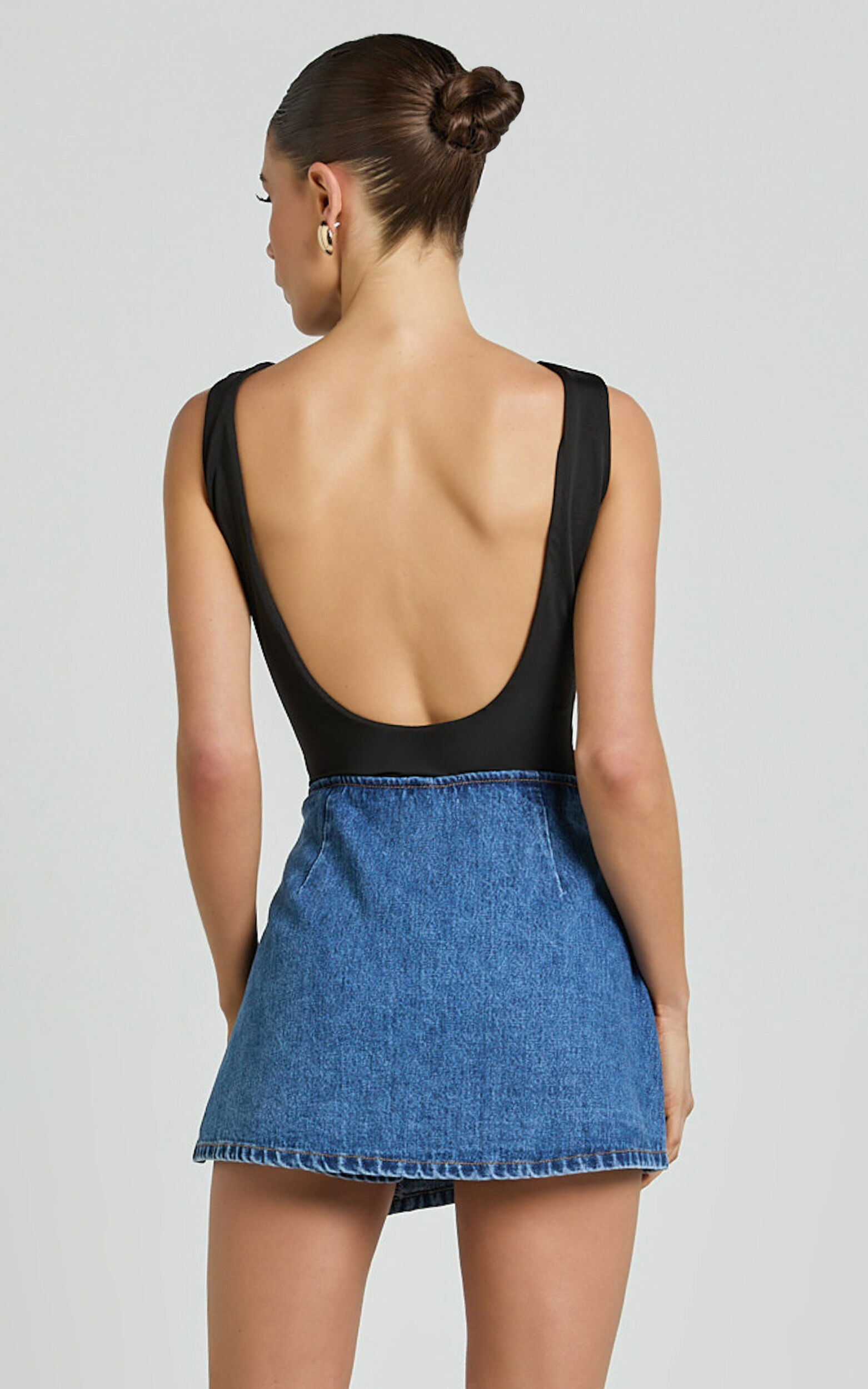Ronnie Skort - Mid Waist Lace Up Denim Skort in Dark Blue Ronnie Skort - Mid Waist Lace Up Denim Skort in Dark Blue