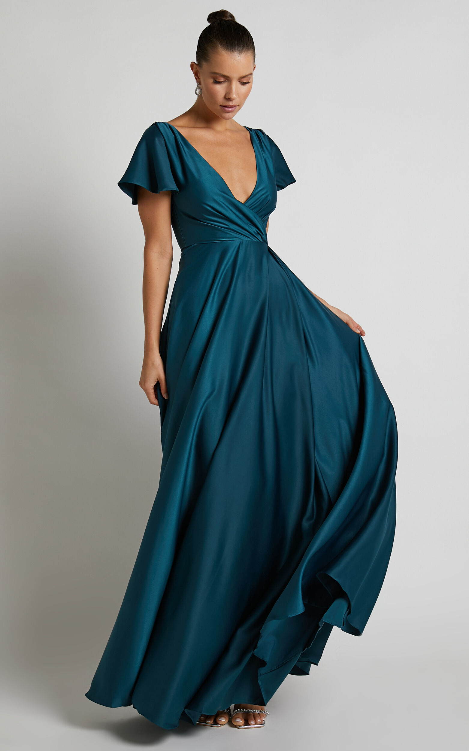 Long dress with flutter sleeves shop