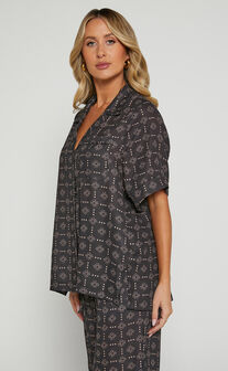 Brunita Shirt - Relaxed Short Sleeve Shirt in Sol De Cruz