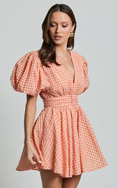 Xandy Mini Dress - Textured Puff Sleeve Plunge Dress in Peach | Showpo USA