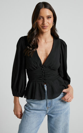 Dellah Long Sleeve V Neck Top in Black