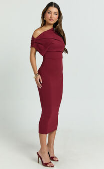 Nalfie Midi Dress - Tipped Shoulder Jersey Drape Dress in Wine