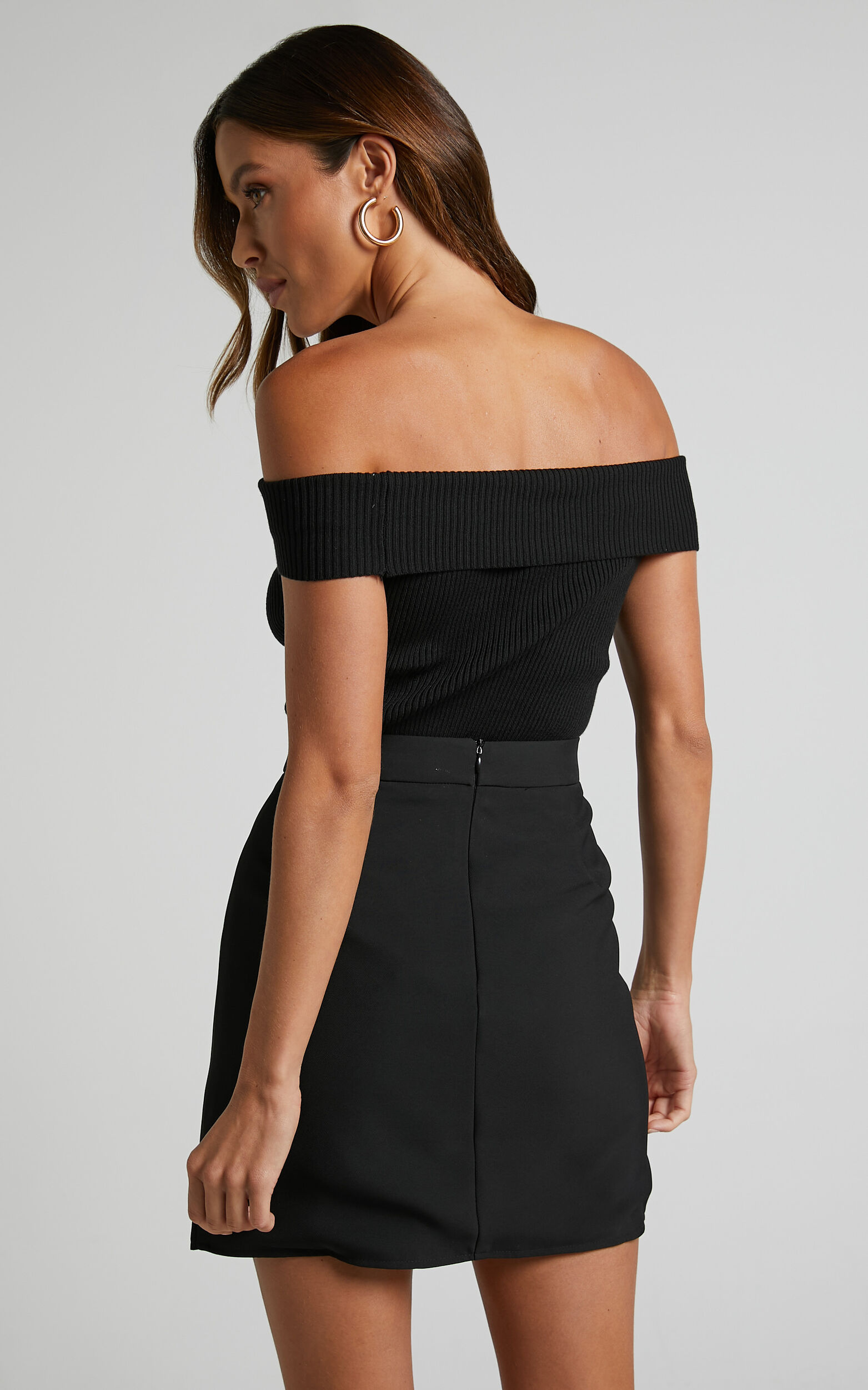 Evelenna Mini Skirt - High Waisted Split Skirt in Black