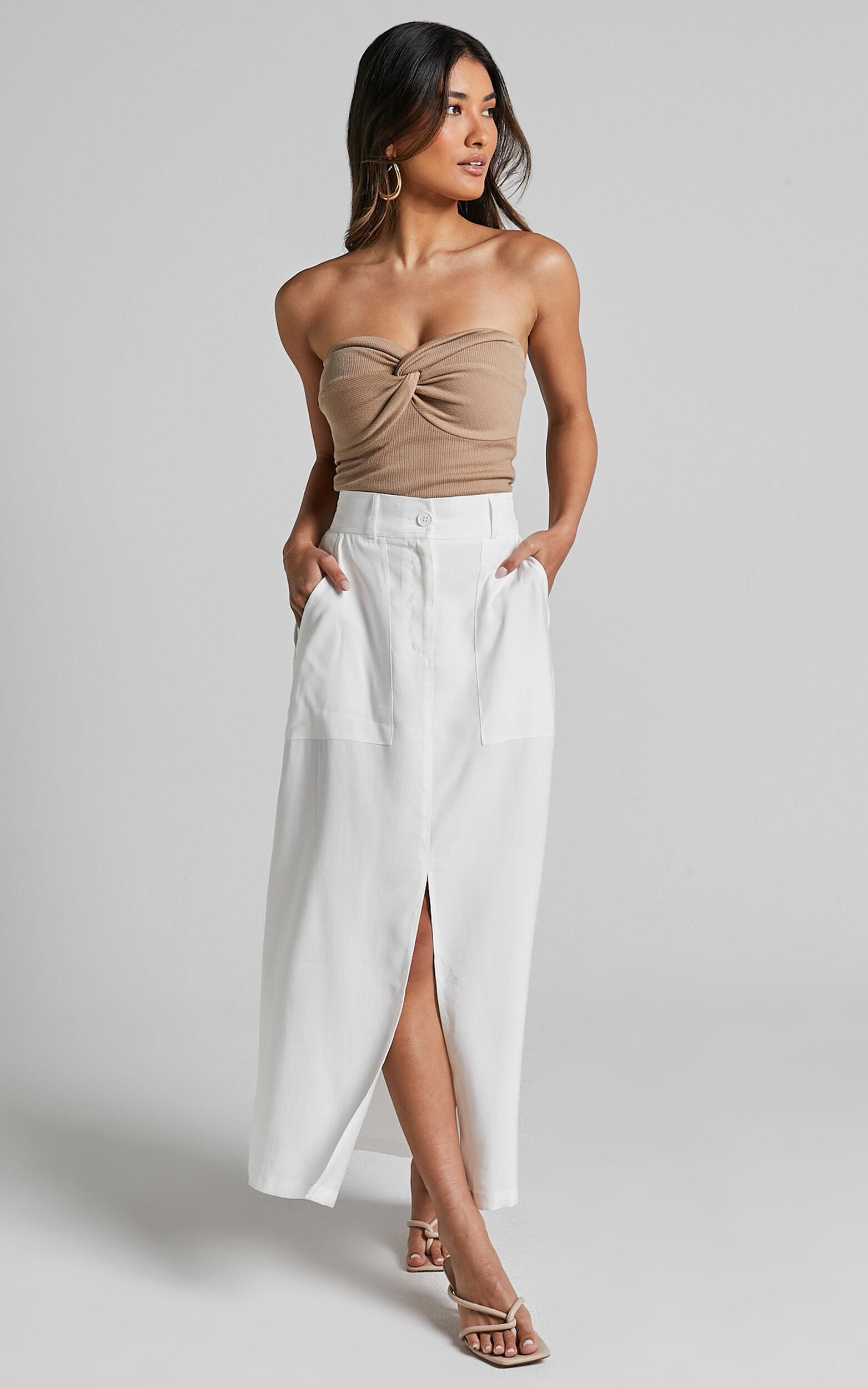 White skirt with pockets hot sale