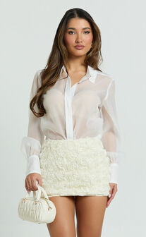 Alvana Mini Skirt - 3D Floral Mid Waist Skirt in White