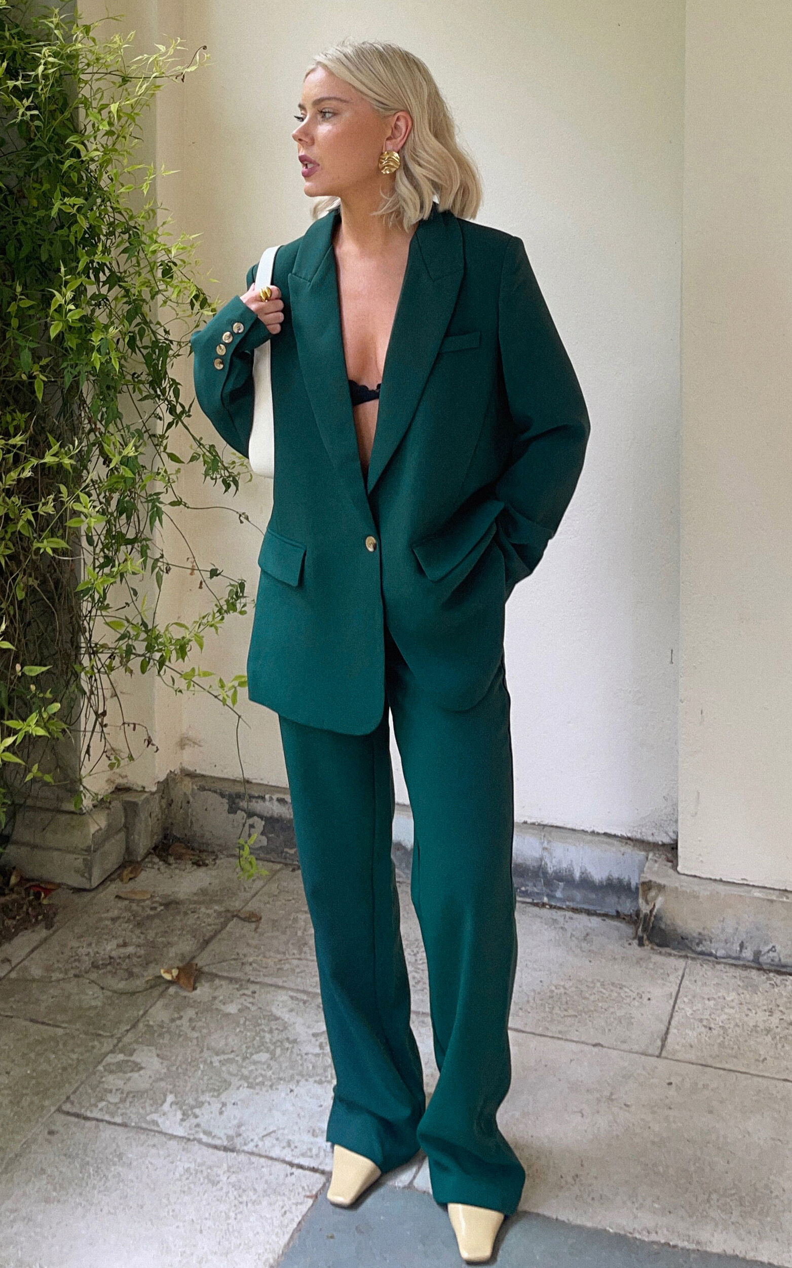 Lorcan Pants - High Waisted Tailored Pants in Forest Green - 06, GRN5