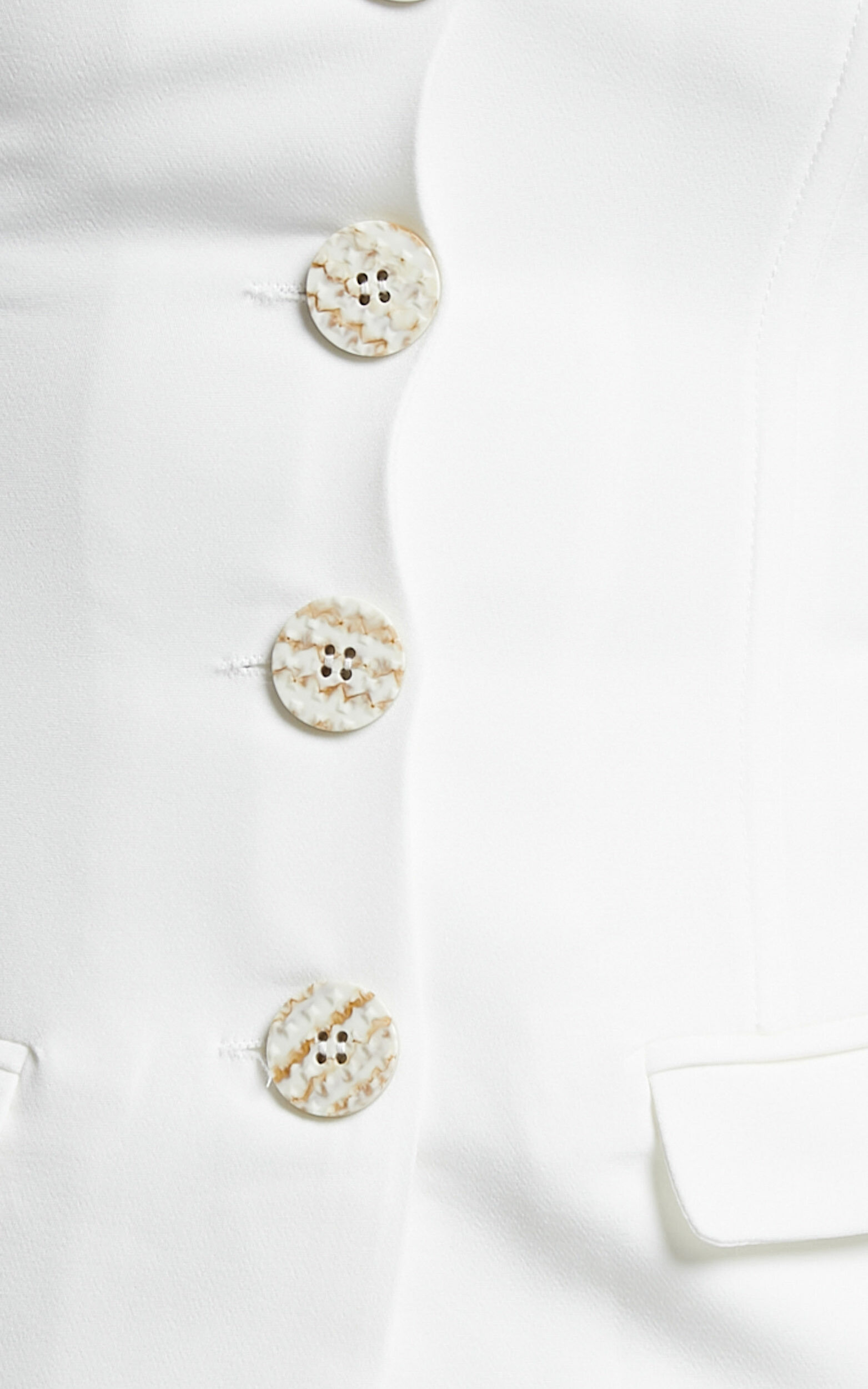 Daria Top - Pearl V Neck Chain Detail Bralette in Pearl