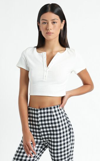 Indecisive Top in White