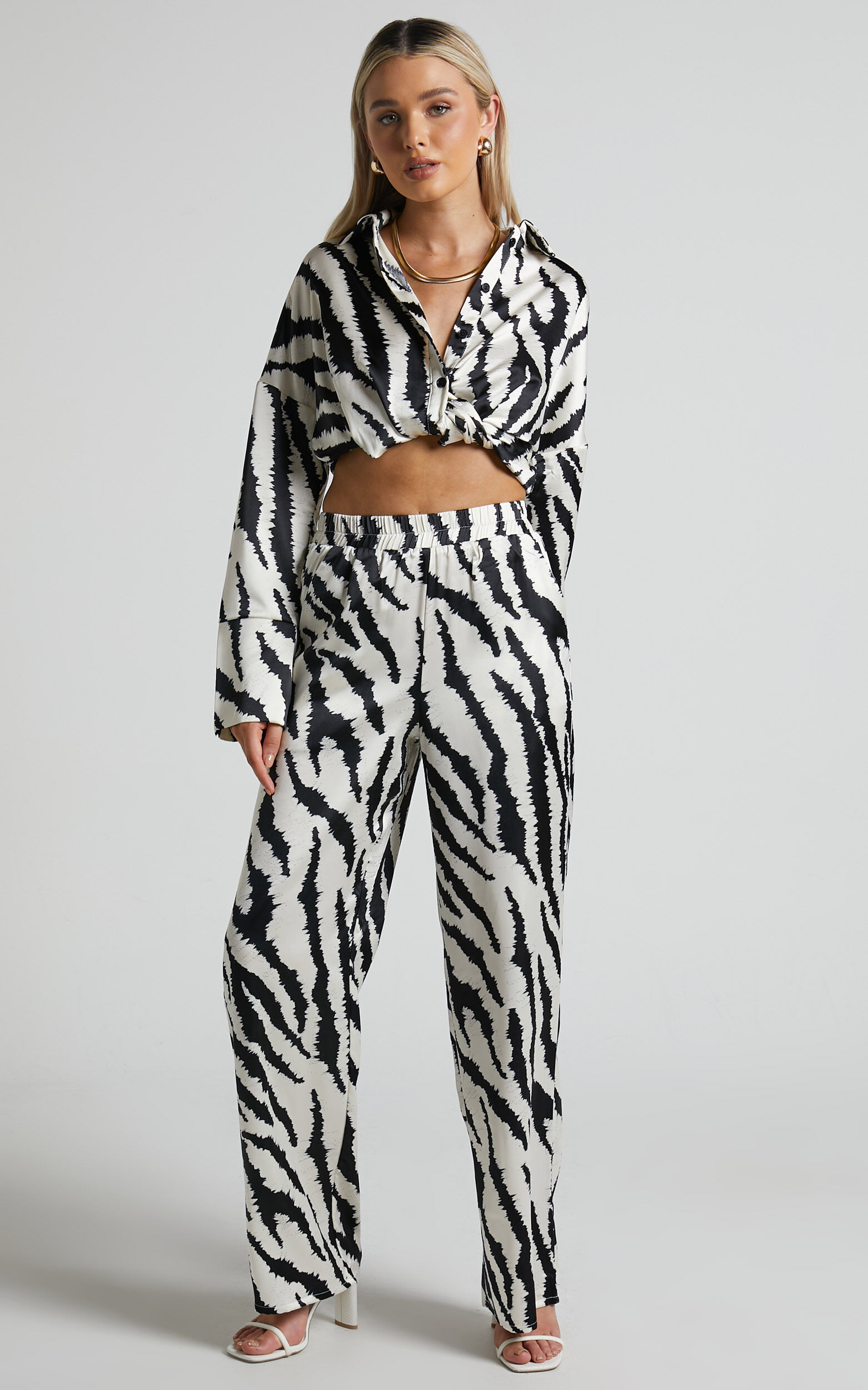 4th & Reckless - Inez Trouser in Navy Zebra | Showpo USA