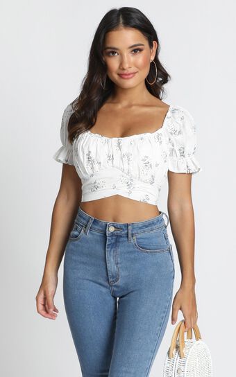 Immy Top In White Floral