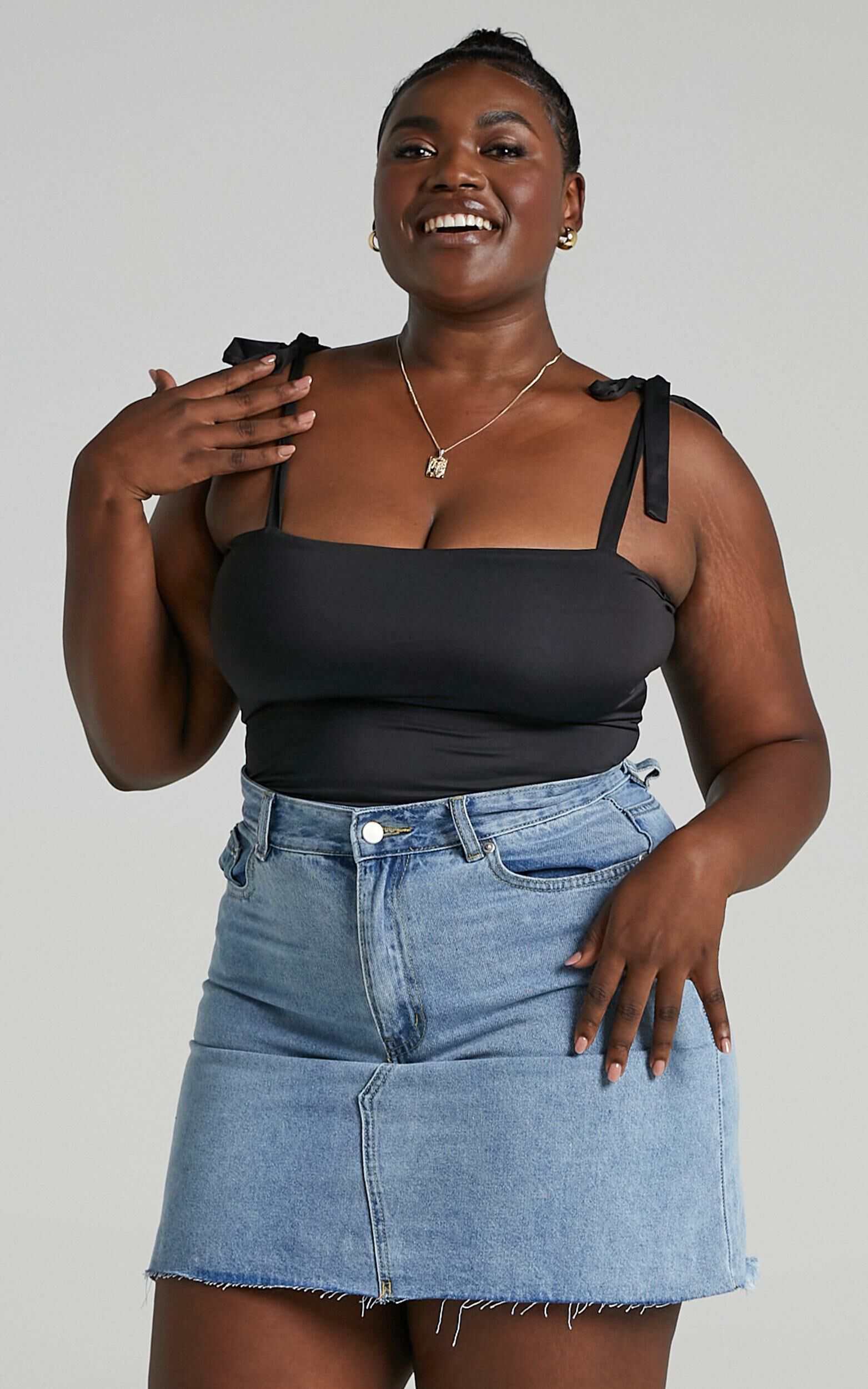 Plus size high waisted black denim skirt online