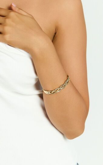 Melissa Bracelet - Twist Detail Bracelet in Gold