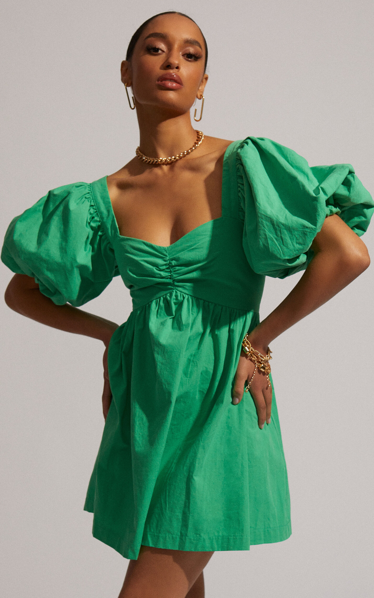 Vashti Mini Dress - Puff Sleeve Sweetheart Dress in Green - 04, GRN1