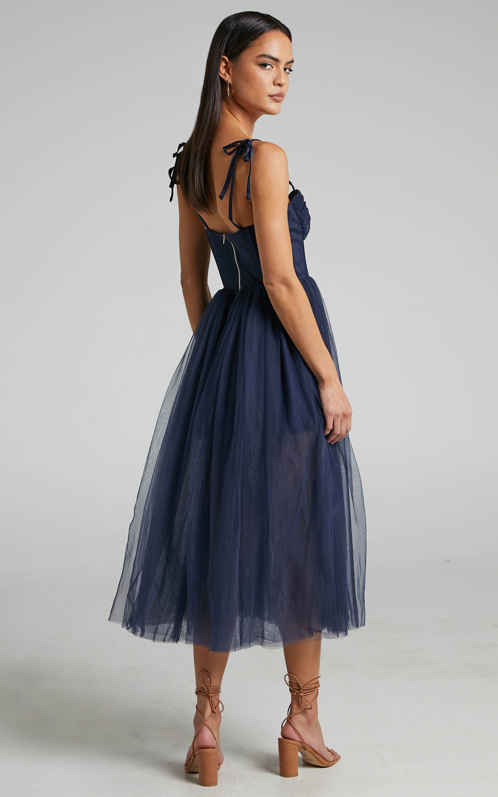 Tulle dress hot sale midi 40