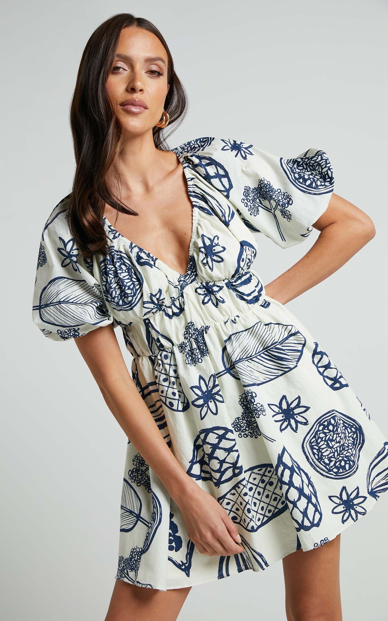 Lanny Mini Dress - Plunge Neck Puff Sleeve Dress in Navy Fruity Print - 14, NVY1