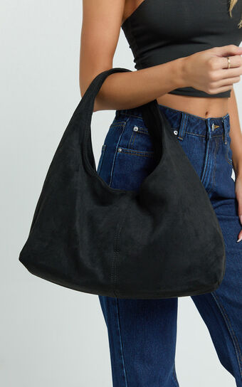 Paige Shoulder Bag in Black