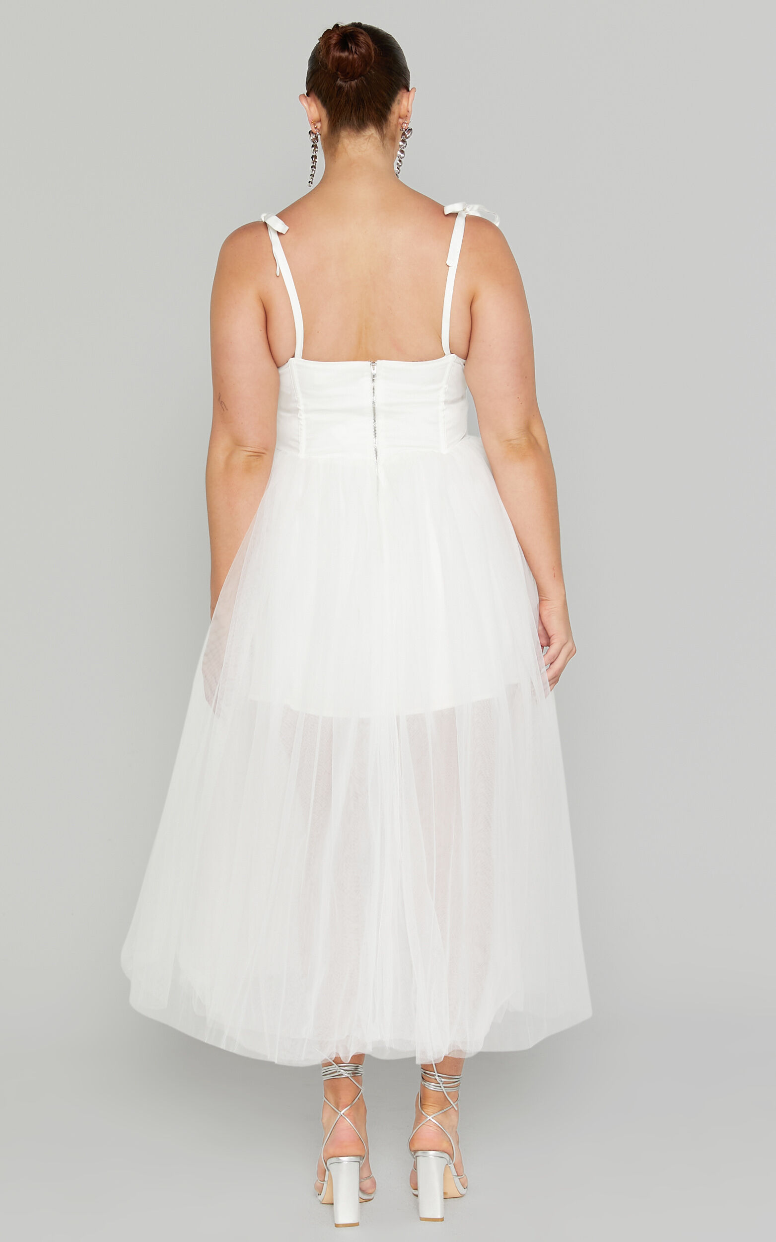 Latisha Tulle Midi - Cute Chic Backless Tulle Formal White Dress