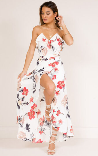 Emmy Maxi Dress In White And Blush Floral