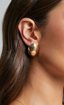 Kala Earring - Chunky Oval Earrings in Gold